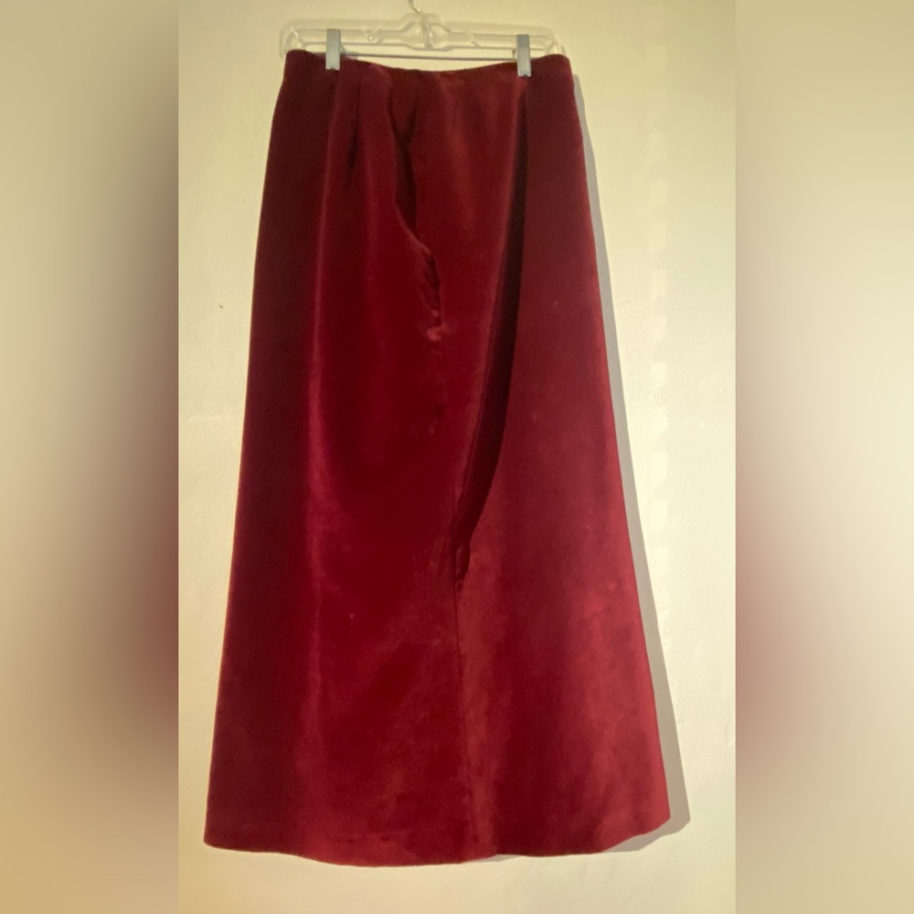 Elegant Magenta Red Velvet Skirt